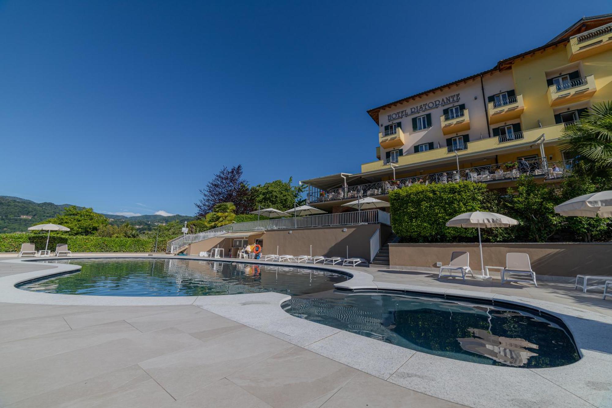 Hotel La Bussola Orta San Giulio Exterior photo