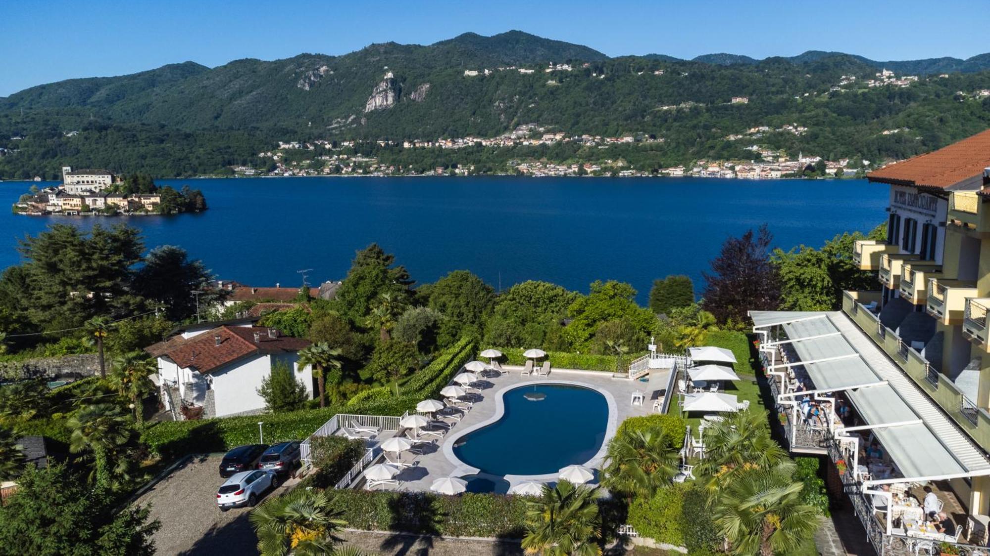 Hotel La Bussola Orta San Giulio Exterior photo