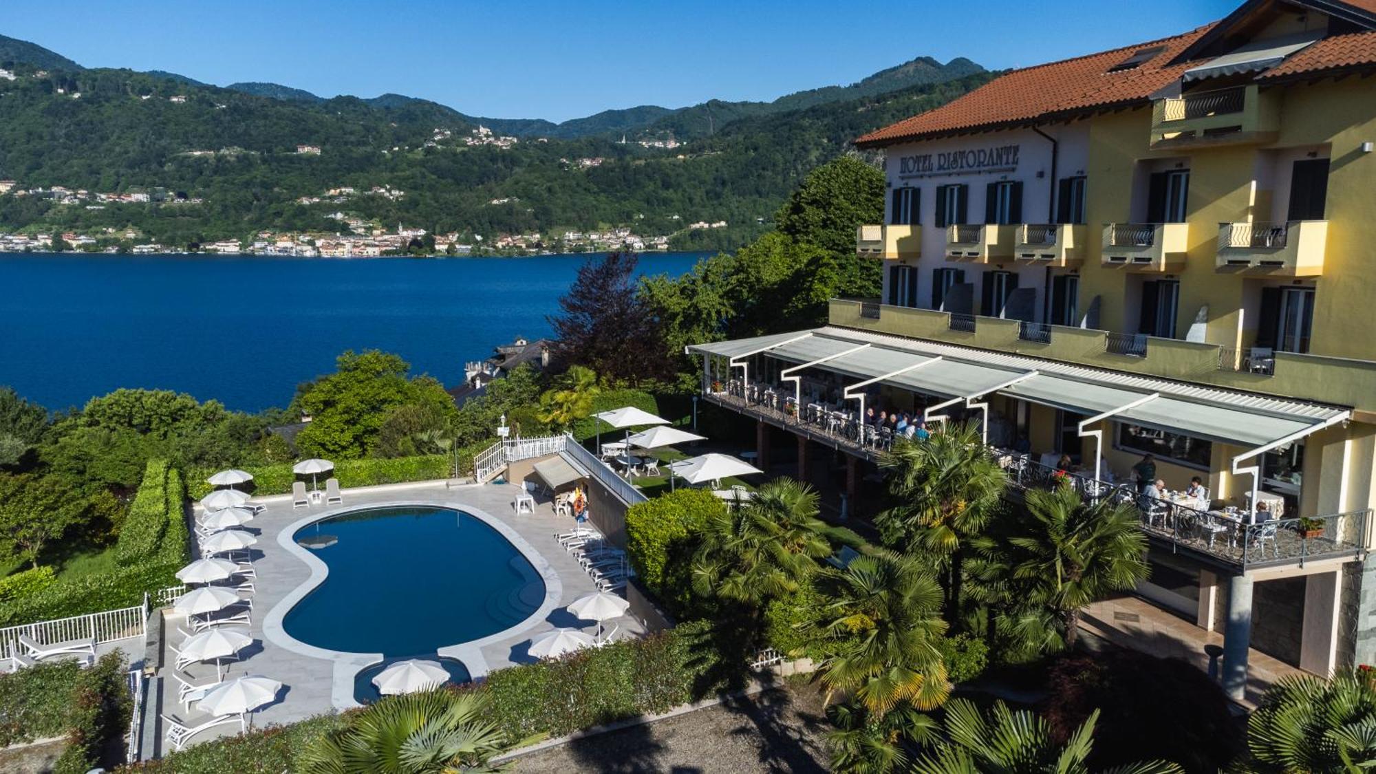 Hotel La Bussola Orta San Giulio Exterior photo