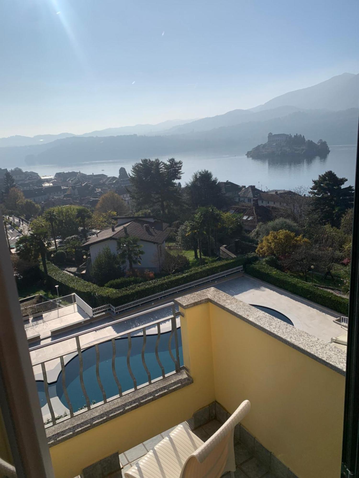 Hotel La Bussola Orta San Giulio Exterior photo