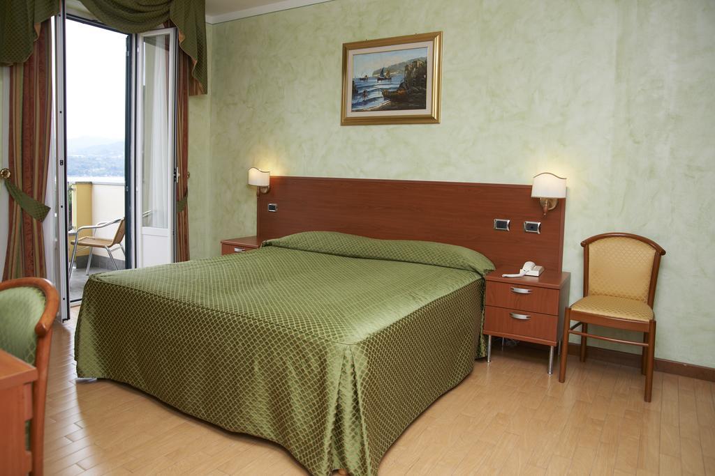 Hotel La Bussola Orta San Giulio Room photo
