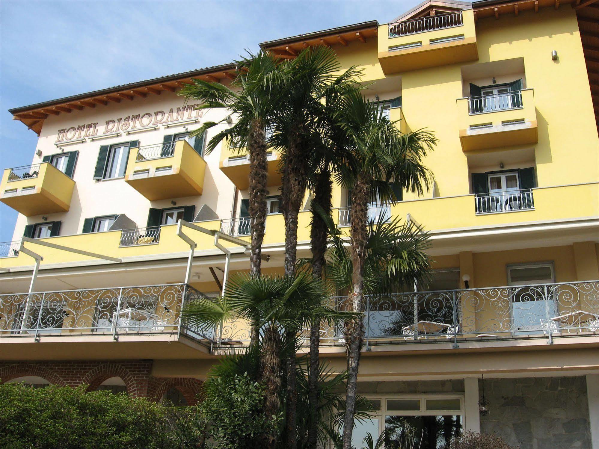 Hotel La Bussola Orta San Giulio Exterior photo