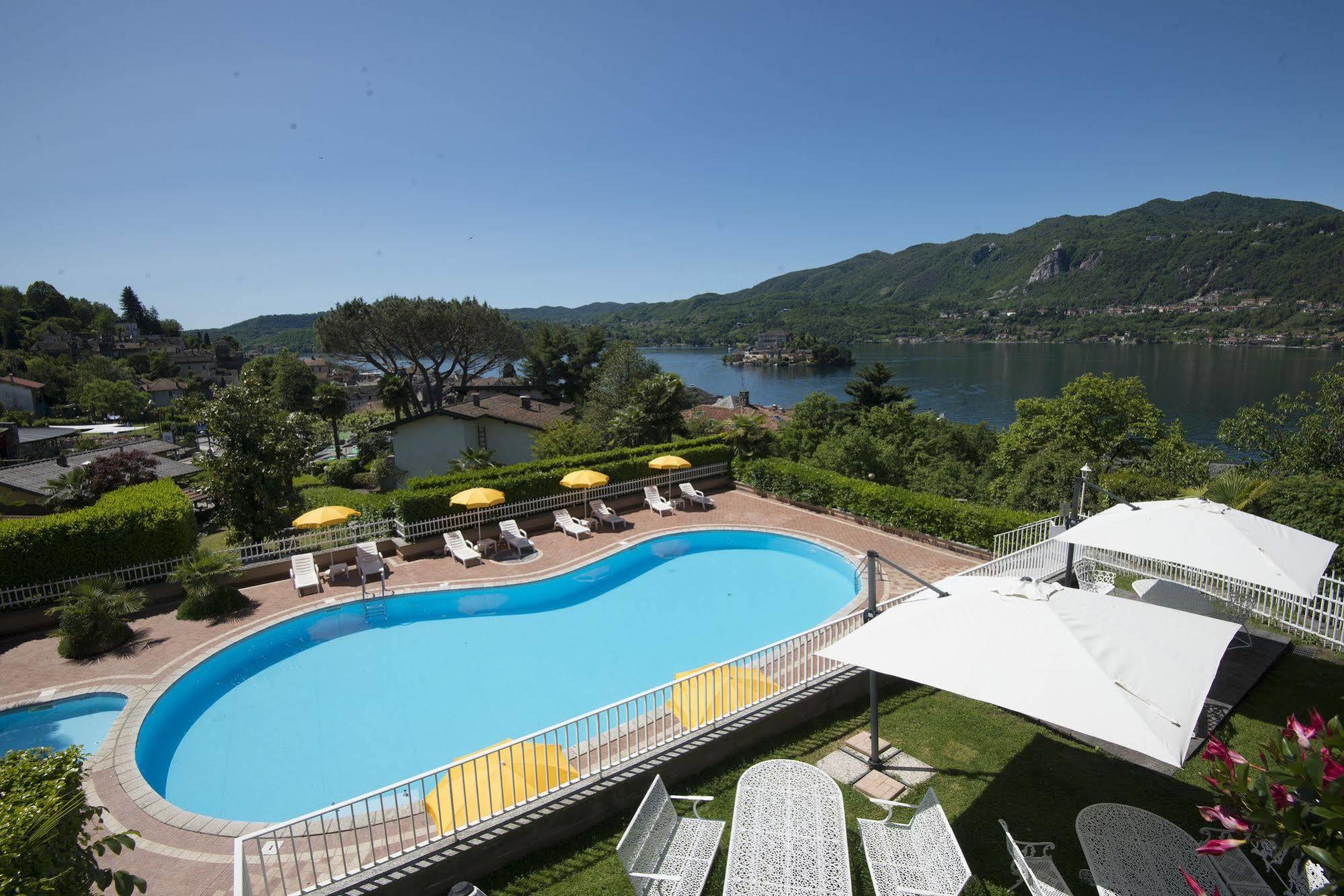 Hotel La Bussola Orta San Giulio Exterior photo